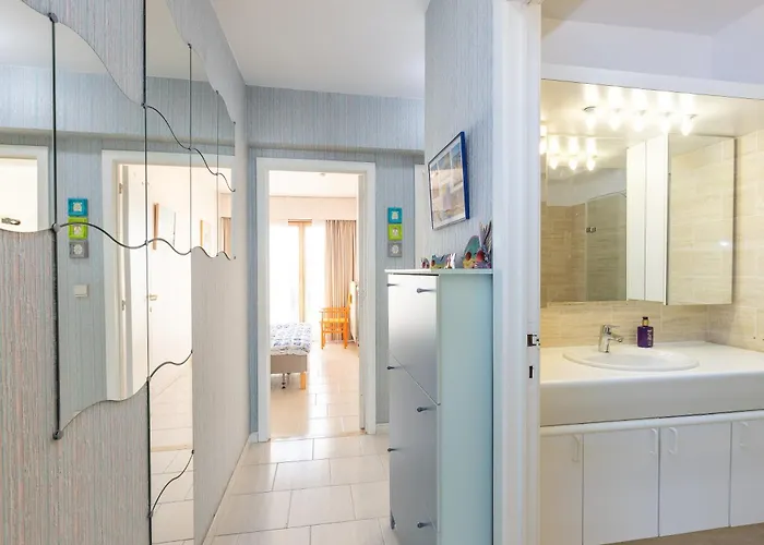 Lecomte - North Sea Loft 100 Apartment *